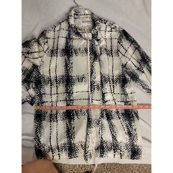 Vintage Personal Polyester Blouse neck tie and button shoulder Womens 12 - Picture 5 of 6